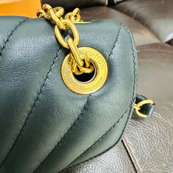Louis Vuitton New Wave Chain Bag Noir - Picture 7 of 16